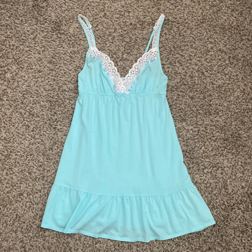 NWOT Victoria’s Secret Eyelet Lace Cotton Slip - Picture 7 of 13